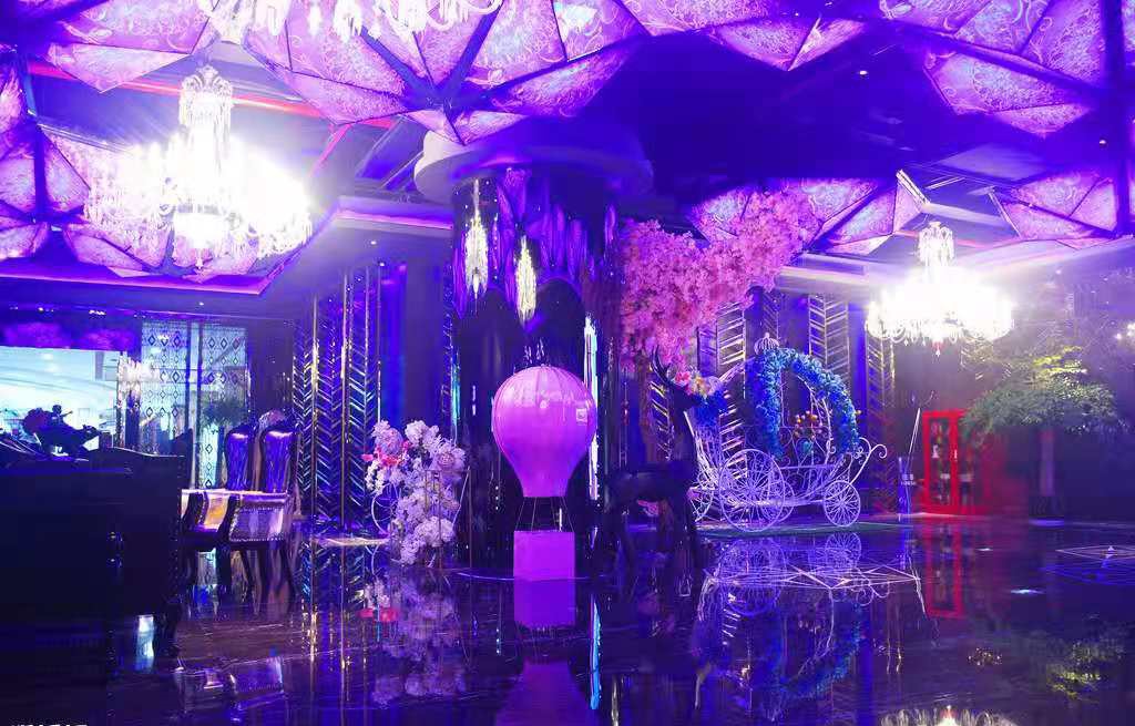 上海静安夜场招聘模特——本地大领队亲带，真实靠谱！